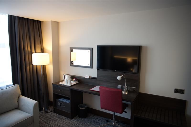 Ramada East Kilbride Hotel Kültér fotó